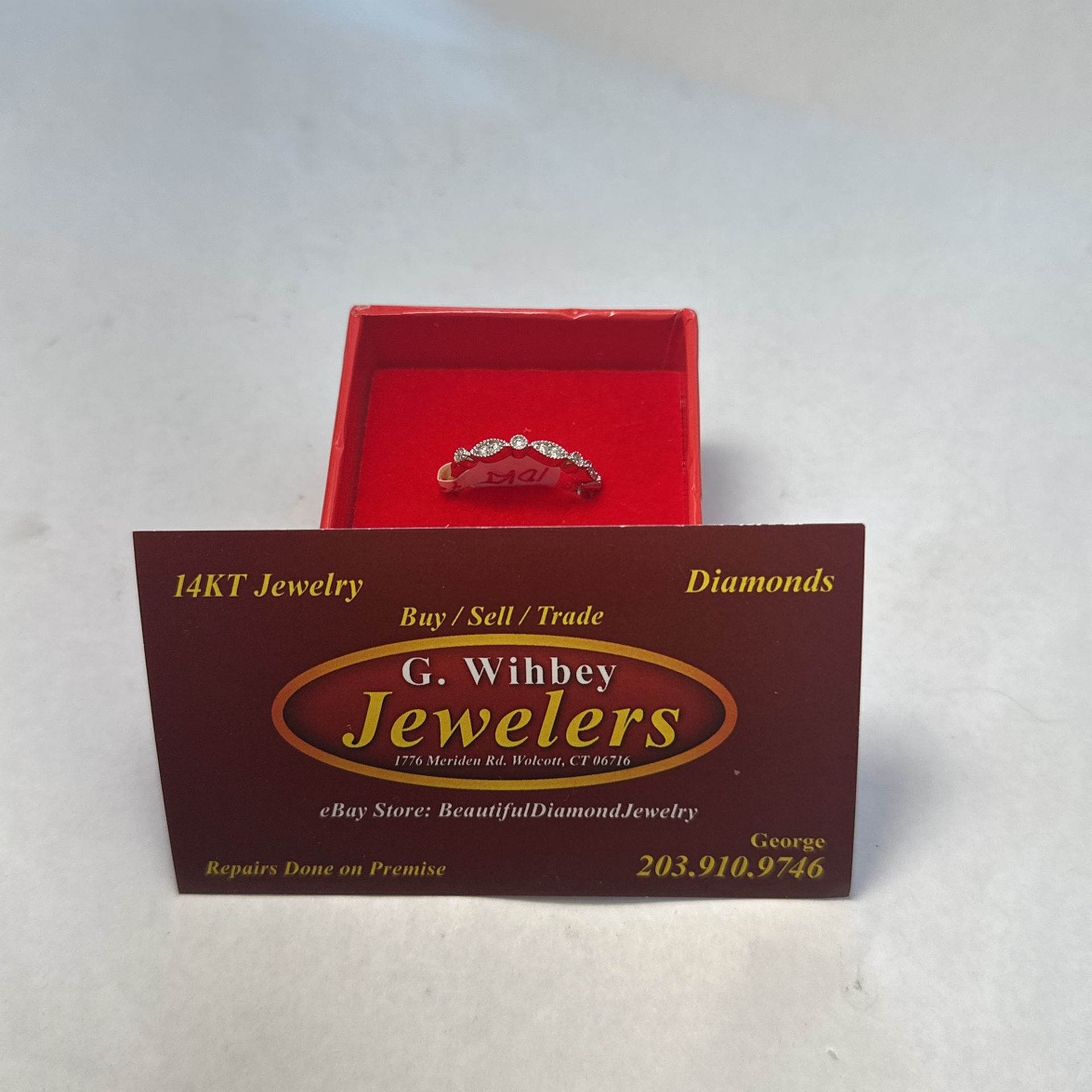 10 Kt  Gold  2 Tone Gold & Diamonds Ring