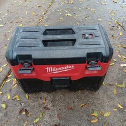 Milwaukee Vacuum