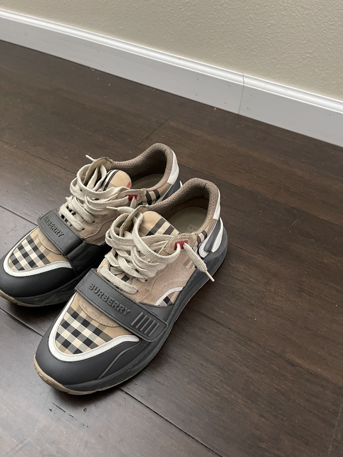 Burberry Shoes