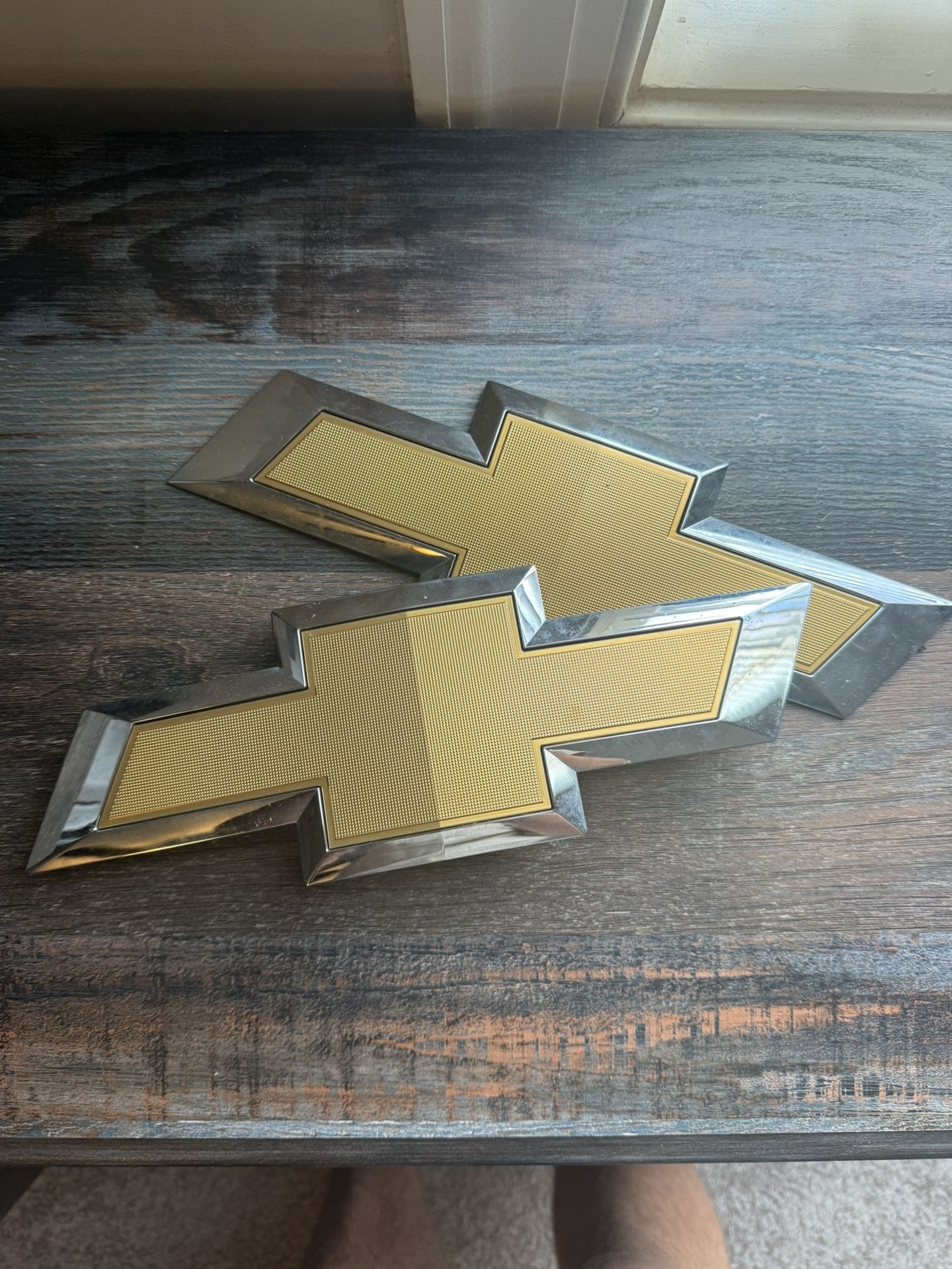 Golf Chevrolet Bow tie Emblems For 2014-2015 Silverado 