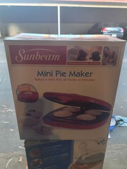 Mini pie maker