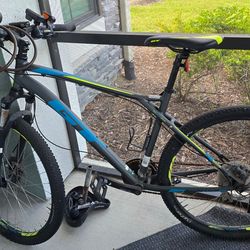 GT Aggressor Mountain Bike - Size Large (Needs Tune-up)