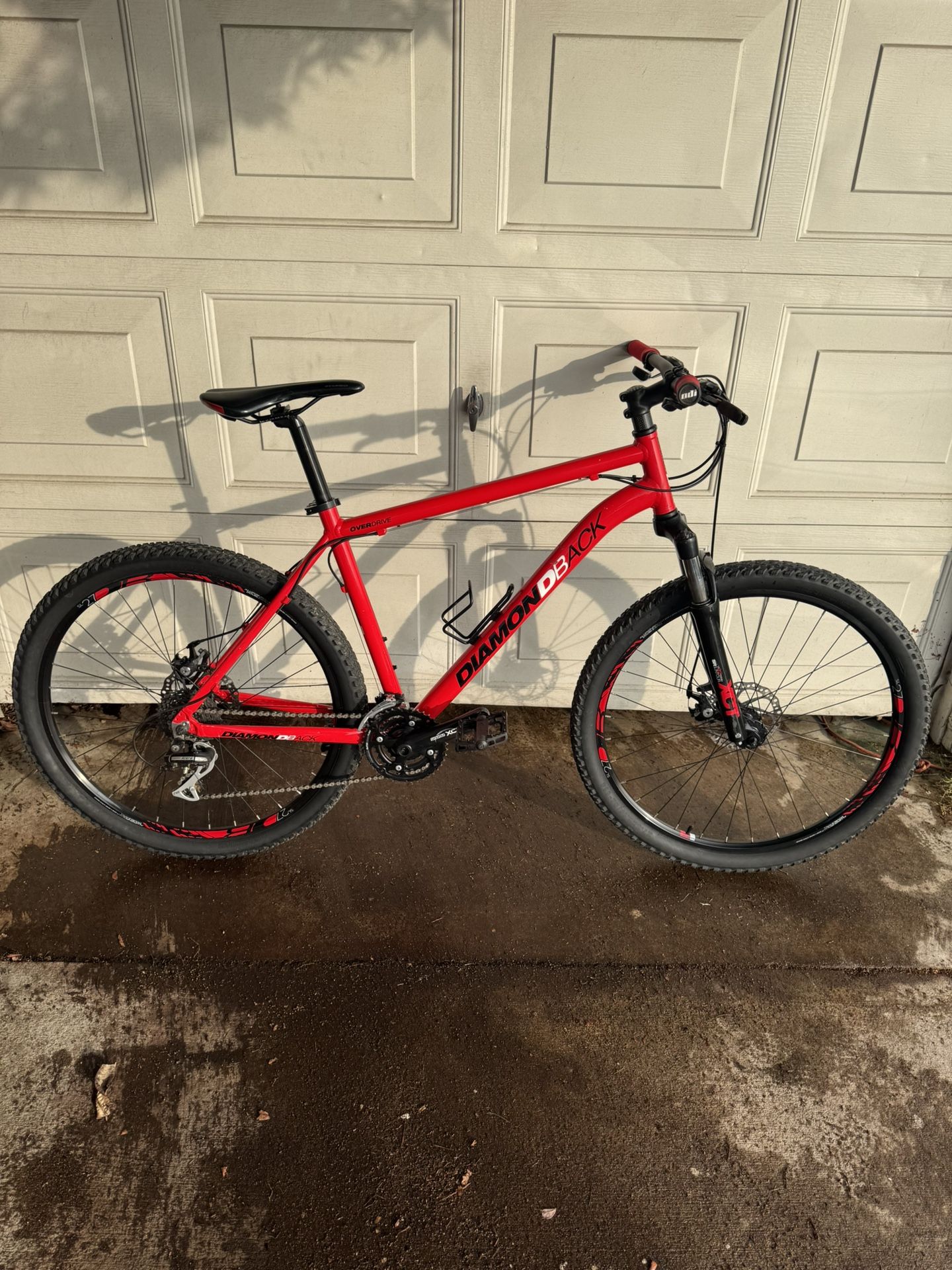 Diamondback Overdrive 27.5 Size Large