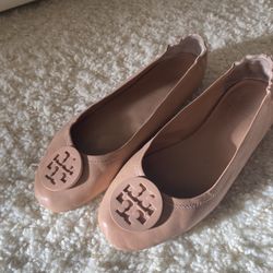 Nice Tory Burch beige 9.5 flats 