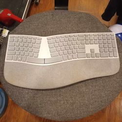 Microsoft Bluetooth Keyboard Grey Moutain
