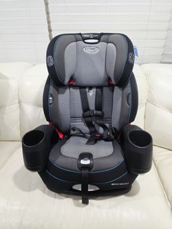 Graco 3-in-1 Harnessed Booster Car Seat Carseat.