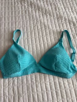 Teal Textured Wireless Bra with Tags