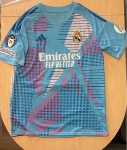 Real Madrid 2024/25 Goalkeeper Jersey - Courtois #1 (Size M - Fan Version)