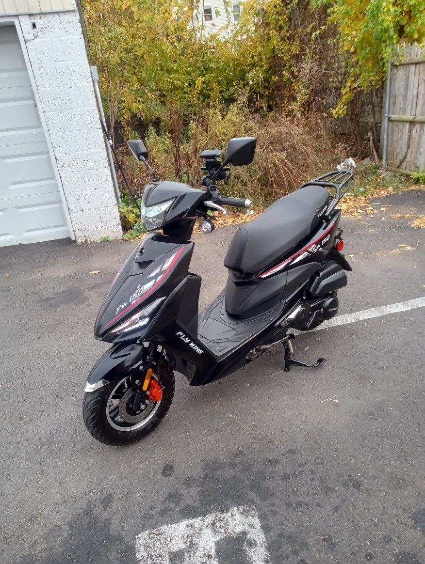 2024 SCOOTER 150 cc SUPER STRONG 