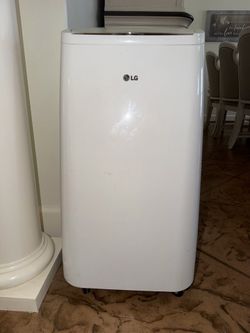 LG Portable AC with Oscillating vents and Remote