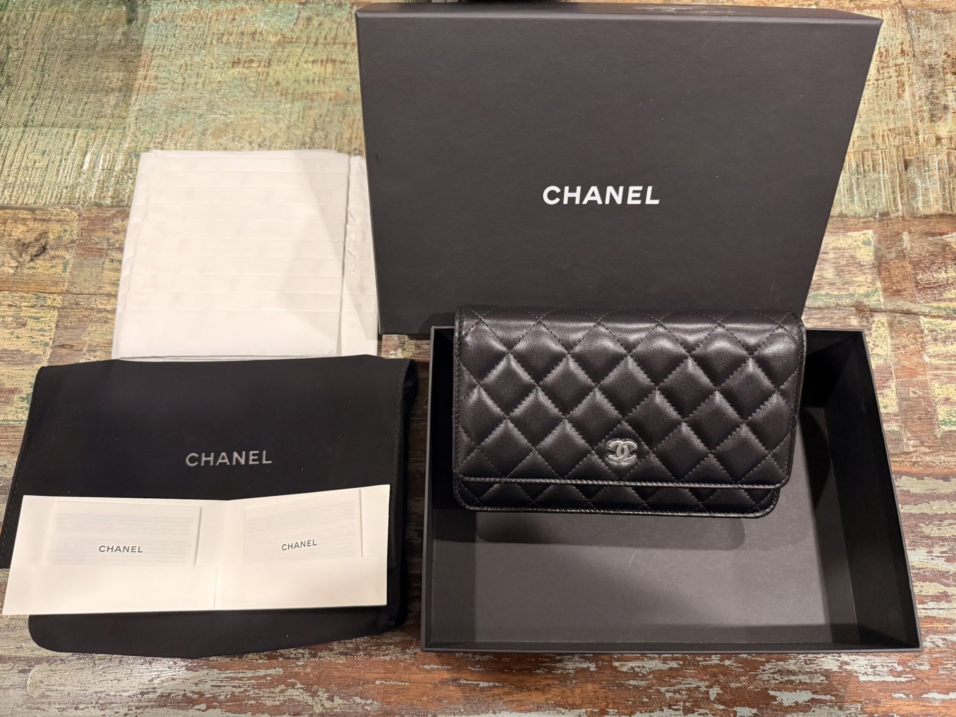 Chanel wallet on Chain