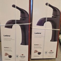 NEW Pfister
Ladera Single Handle Single HoleBathroom Faucet in Tuscan Bronze