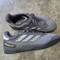 Adidas, Casual, Size 9
