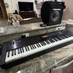 Yamaha SO8 Music Synthesizer Piano With Hartke Systems Amp Model HA1200 & American en 3 Position Foot Switch