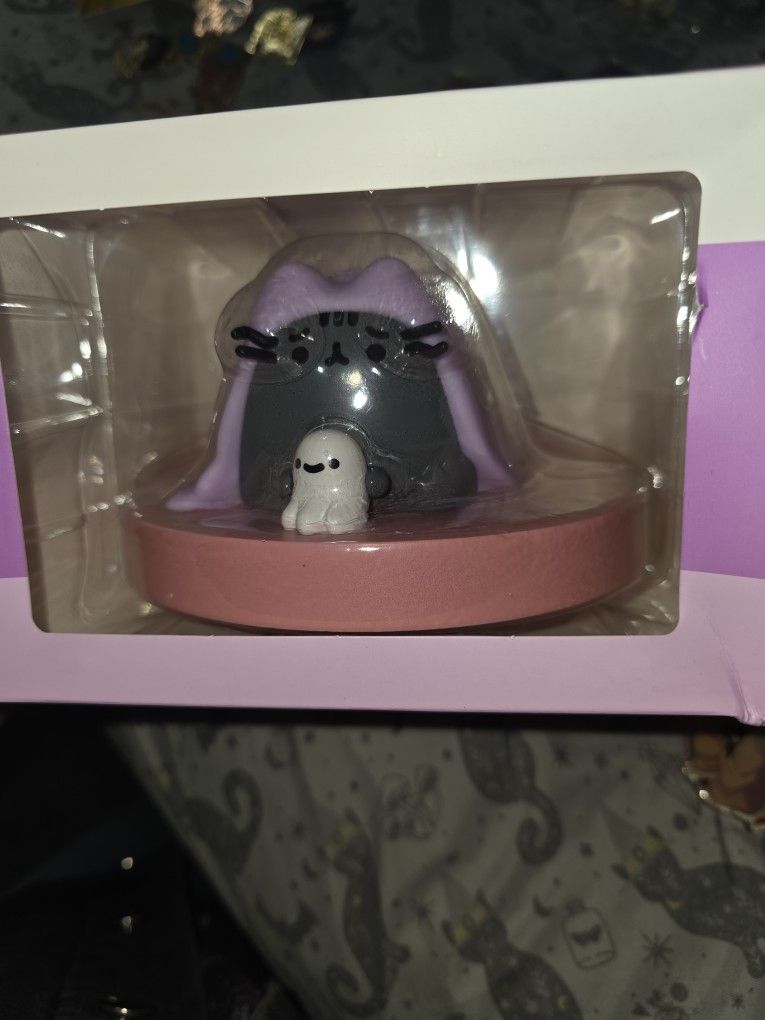 Pusheen Box Exclusive Figure 