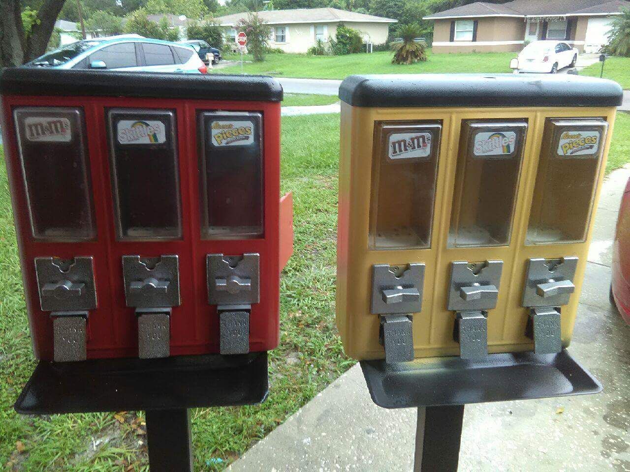2 Candy machines