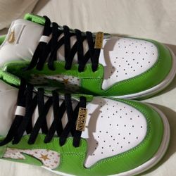 Nike SB  Dunk Low Supreme Stars Mean Green | Authentic | Size 11.5