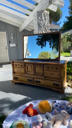 Cabinet set