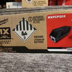 Milwaukee MX FUEL REDLITHIUM 72V 3Ah Lithium Ion Power Tool Battery Pack with Fuel Indicator