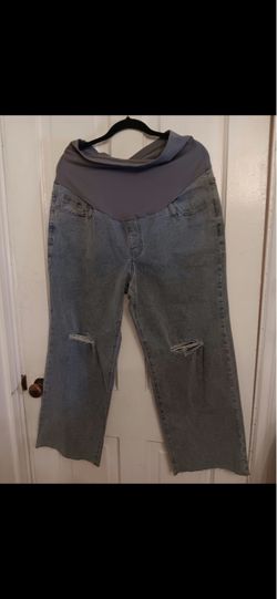 Maternity Distressed Light Wash Jeans