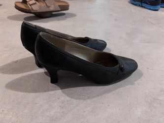 Soft Style by Hush Puppies Black dress Pumps