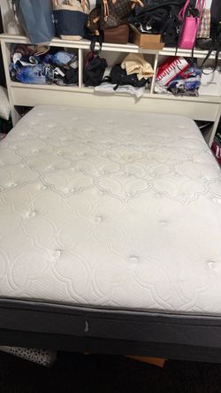 Full size Mattress and base