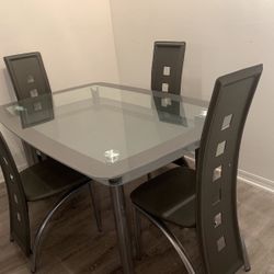 Brand New Sofa//loveseat//Sectional//Queen 4pc Bedroom/Dining set / Mattress Sold Separately No Credit Needed  Finance Available  Miriam’s furniture  