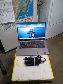 Dell latitude 5320 13.3" 11th Gen i5 8gb 512gb SSD