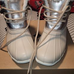 Sperry Cream and Gold Winter Boots