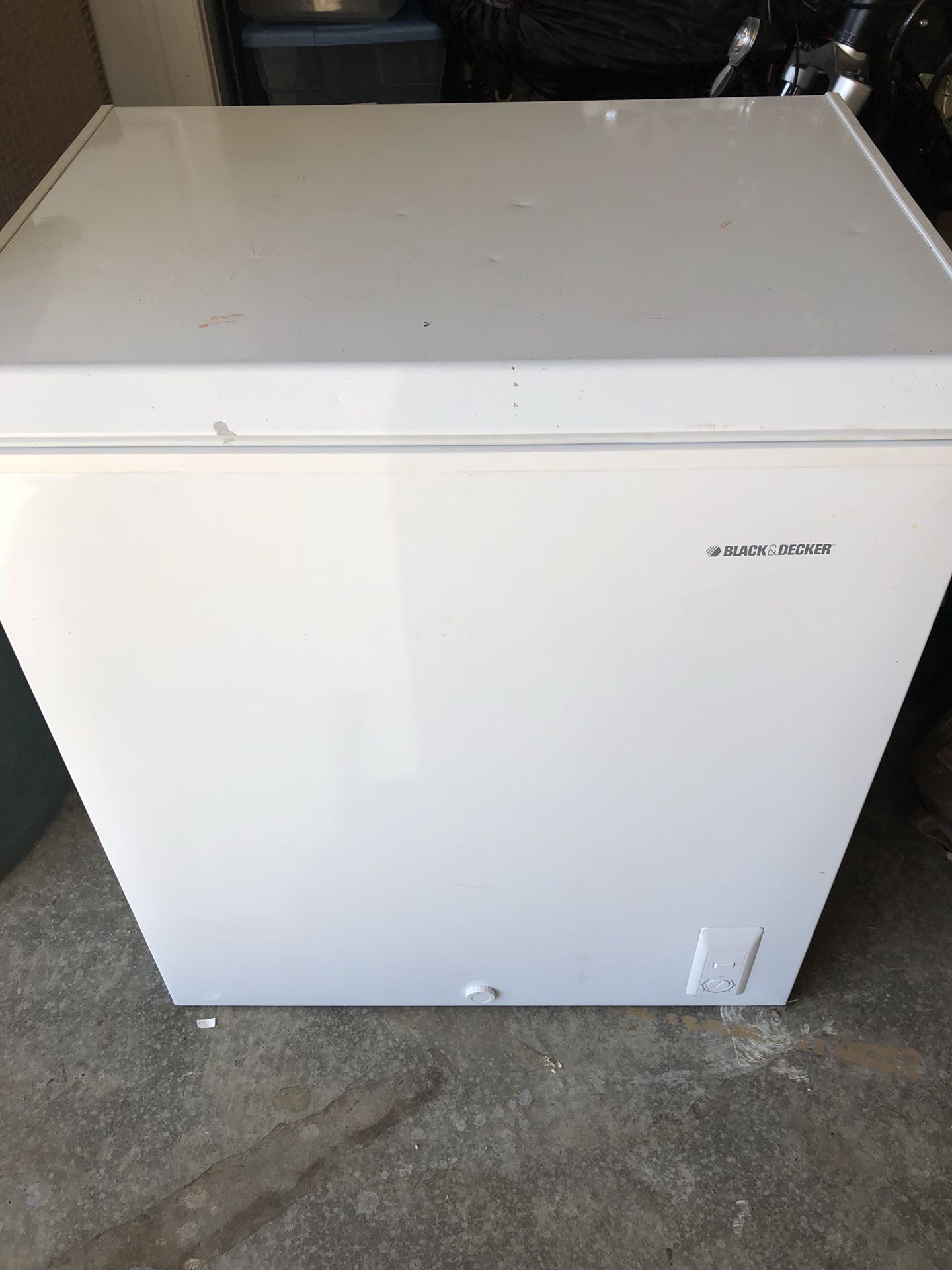 Black and Decker BFQ50 Freezer for Sale in Lacey, WA - OfferUp