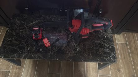 Craftsman’s electric chain saw