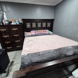 King bed frame  and drawer