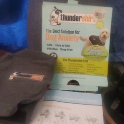 Dog THUNDERSHIRT Med. & XS.