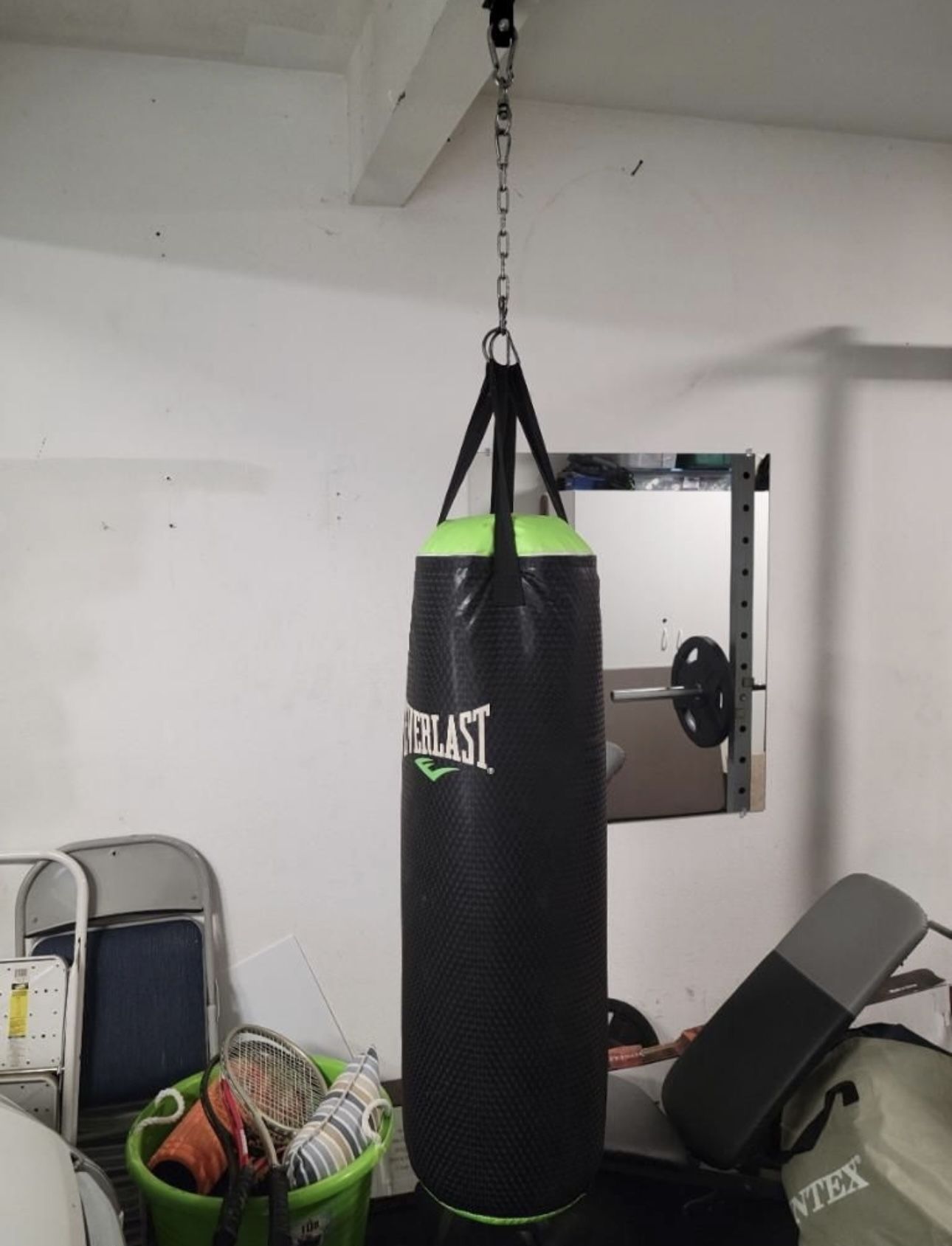 Ever last Punching Bag 70lbs