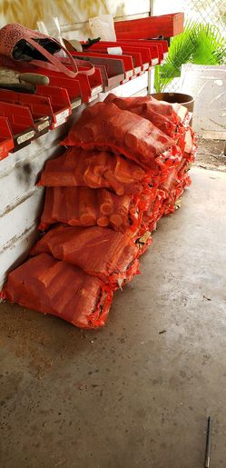 Leña de mesquite seca entregó/ delivery!!