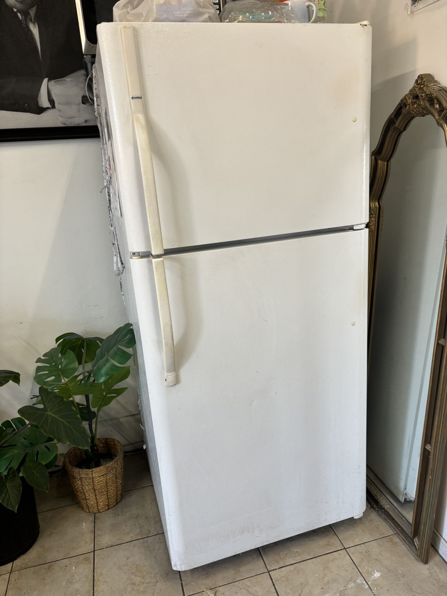 Refrigerator