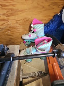 Girls roller blades