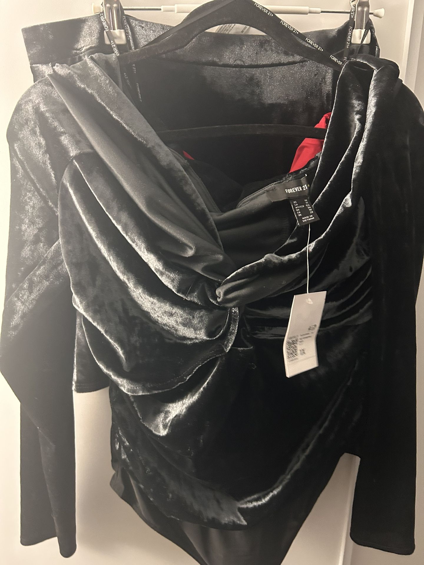 Body Shit. Black Velvet -xl- Forever 21