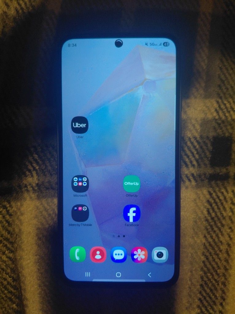 SAMSUNG GALAXY A35 5G 128GB 6GB RAM. LIBERADO PARA CUALQUIER COMPANIA. PRECIO 150$ FIJOS NO MENOS
