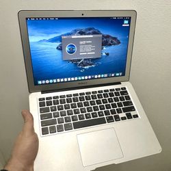 FIRM PRICE - MacBook Air 2012 13” • Works Great • Original Charger • Excellent Condition