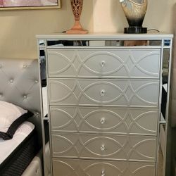 Silver Mirrored Chest New