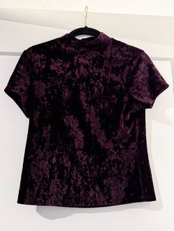 Forever 21 Women’s Velvet Top