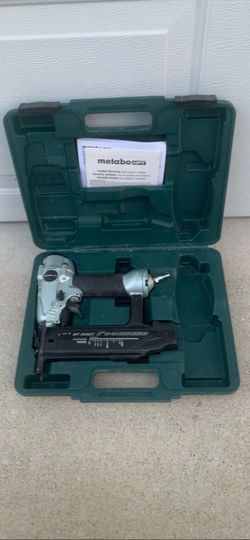 NT 50AE2 2” 18 GA BRAD NAILER and case