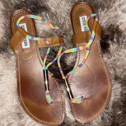 Steve Madden multicolored flats sandals flip flops shoes size 9