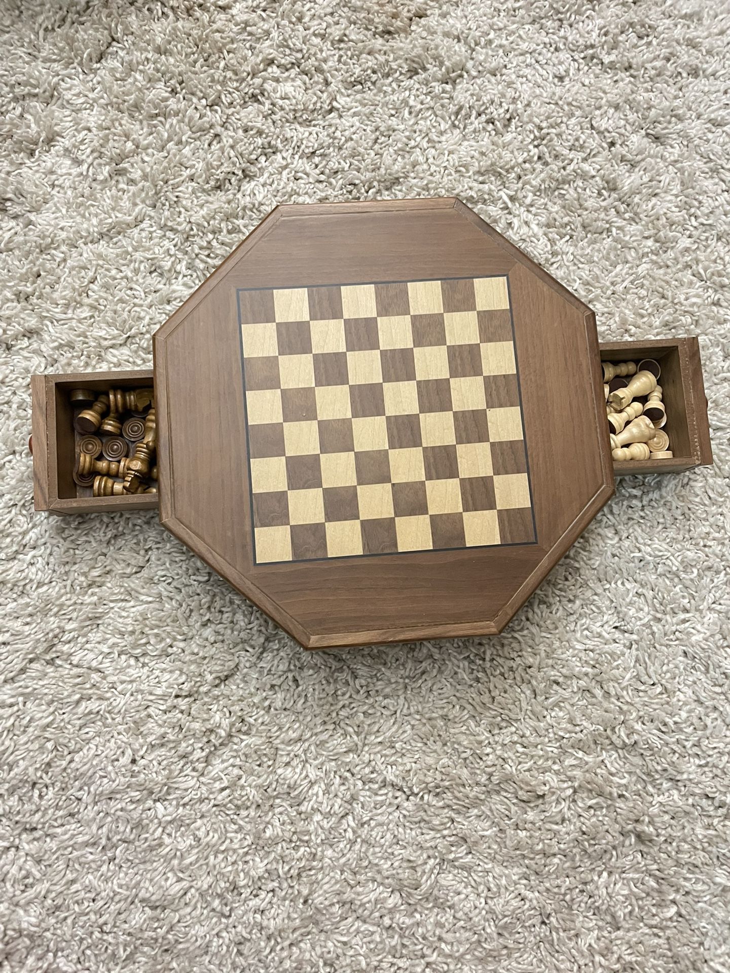 Wooden Chess Set - Perfect Blend of Tradition and Modernity