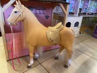 AMERICAN GIRL SIZE BARN & HORSE - See My Other Items 😃