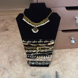 Necklace Holder 