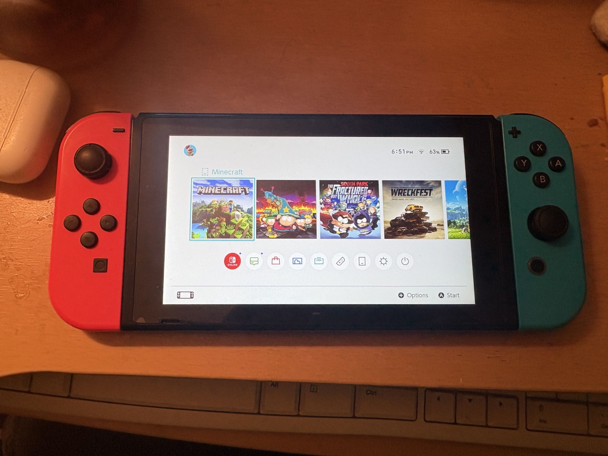 Nintendo Switch 