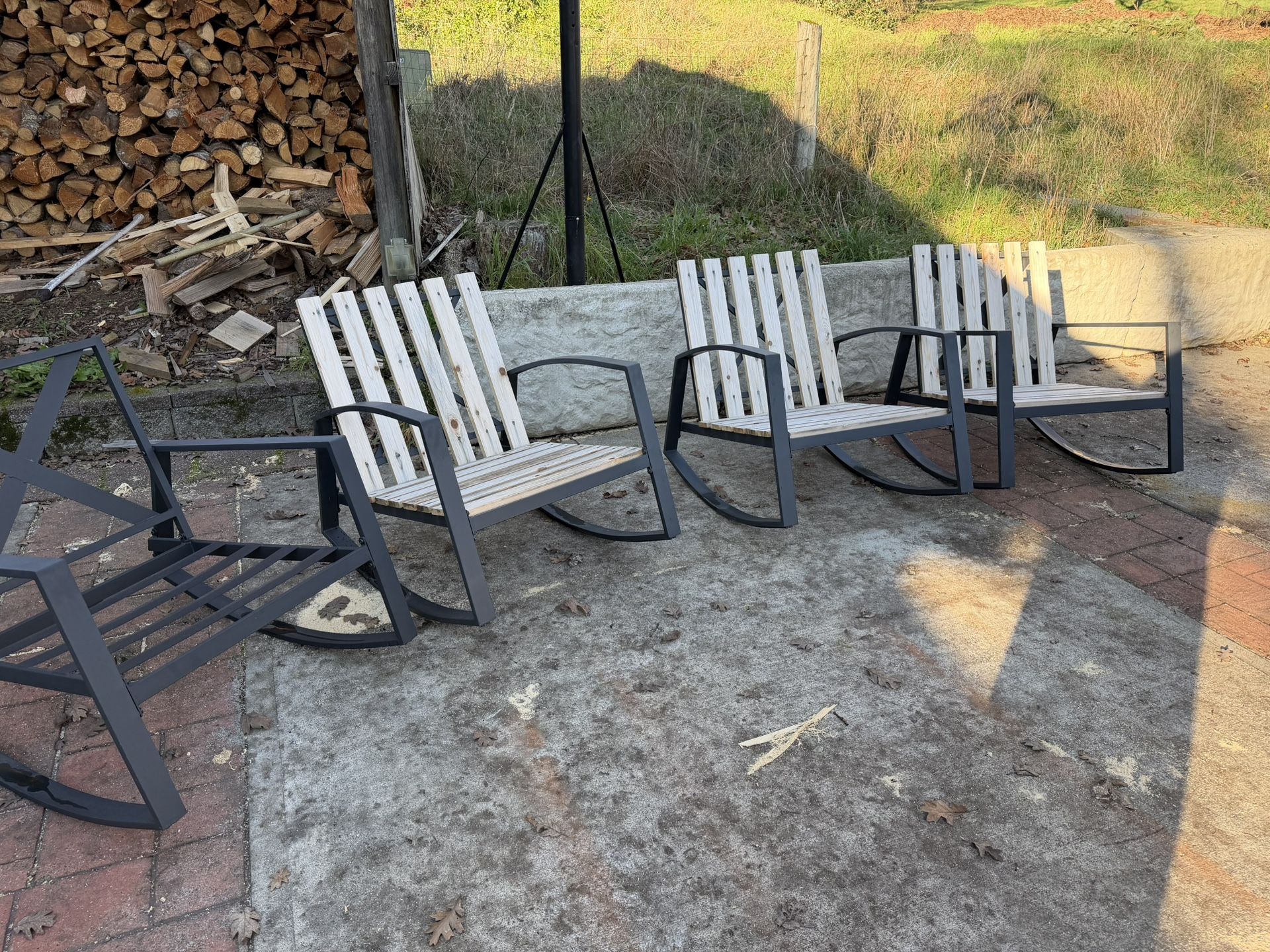 Outside Steel Rocker Outdoor Metal Rockers PENDING for Sale in Yelm, WA - OfferUp