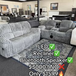 Gray Sofa & Loveseat. 🚚WE DELIVER🚚